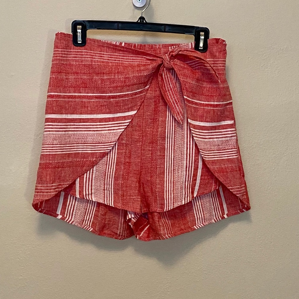 High Waisted Side Tie Striped Linen-Blend Shorts
